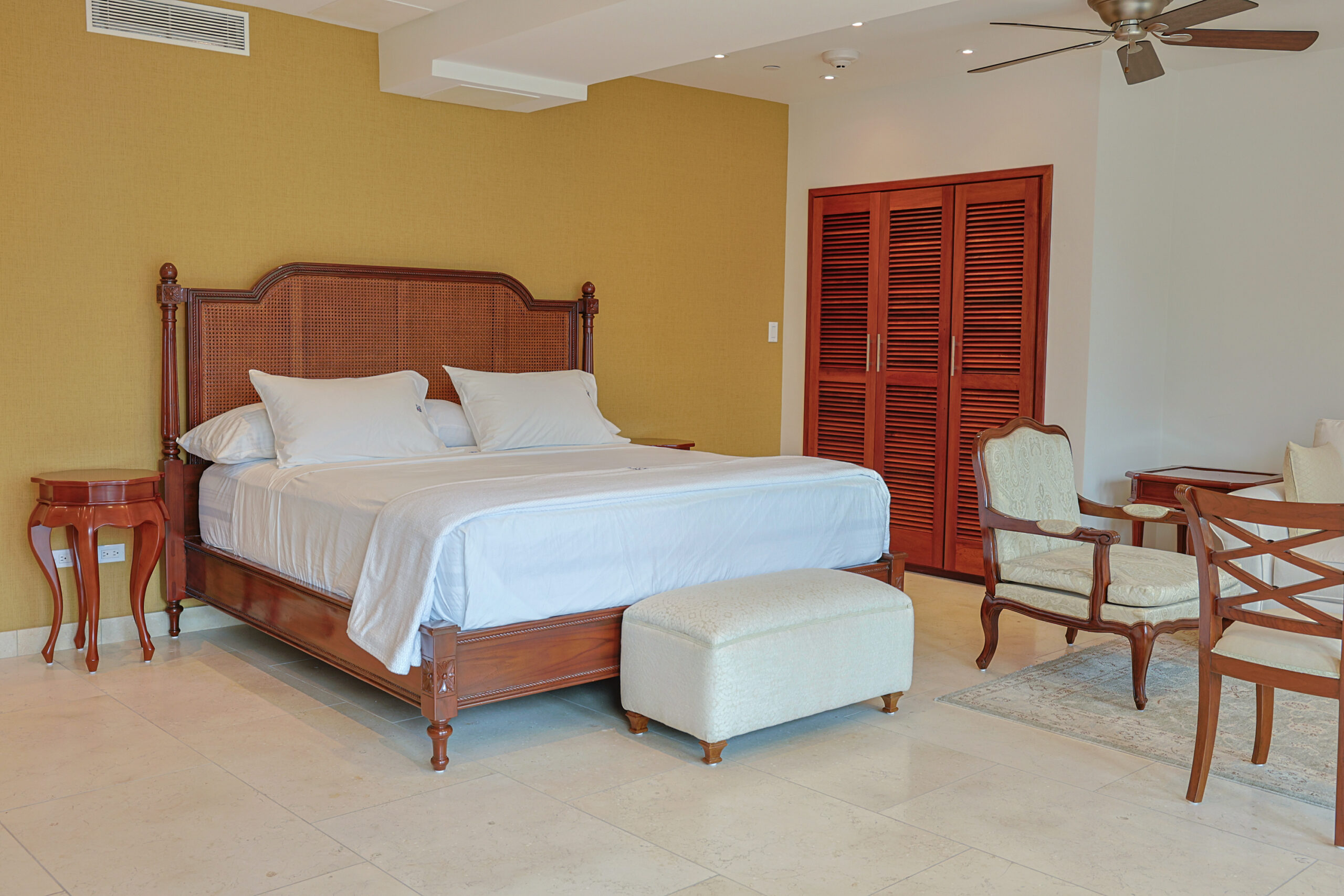 Room Service in Casco Viejo at Hotel Plaza Herrera