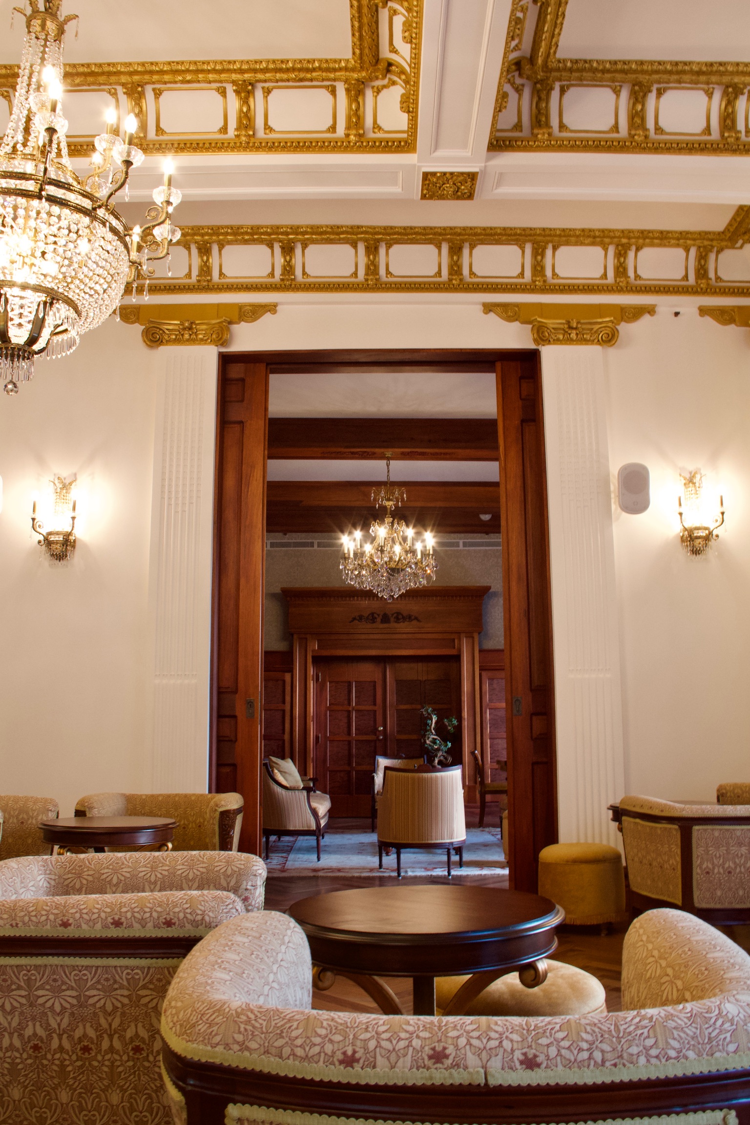 Servicio de Concierge Personalizado en Hotel Plaza Herrera